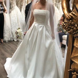 Brand New Anne Barge Cloister Wedding Dress